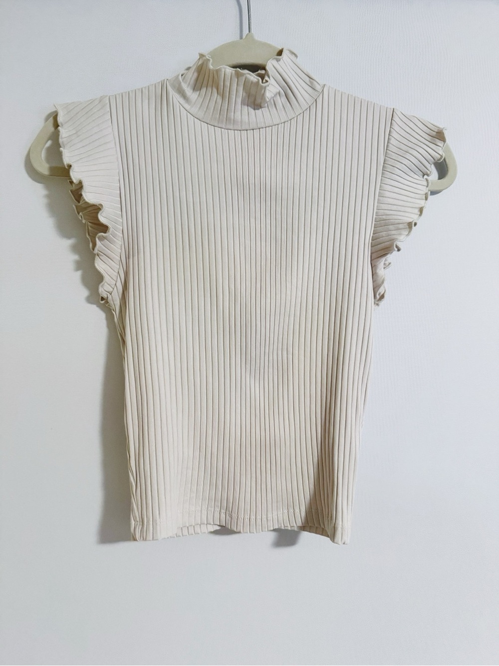 Zara - Cream Lettuce Hem Top